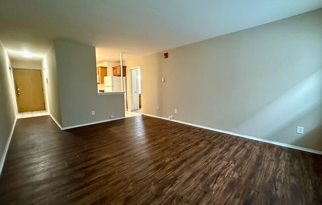1 bed, 1 bath, $1,195, Unit 102