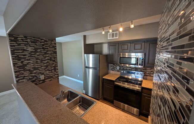 1 bed, 1 bath, $1,350, Unit bldg 22