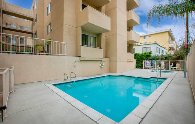 Apartment Building in Los Angeles Pool