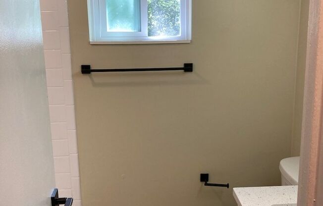 Studio, 1 bath, 445 sqft, $1,199, Unit 207