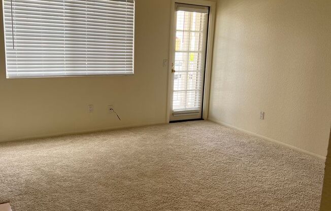 LAHR - 4352 Arizona Street