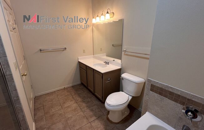 2 beds, 2 baths, $1,450, Unit Unit 404