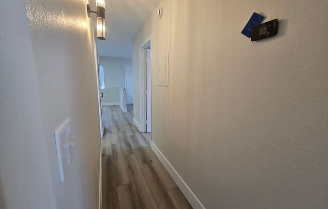 2 beds, 2 baths, 875 sqft, $1,395, Unit 7