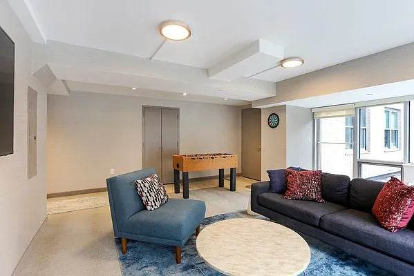 Studio, 1 bath, $5,588, Unit 4K