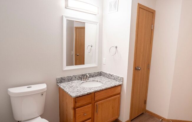 1 bed, 1 bath, 693 sqft, $1,400, Unit 99-210