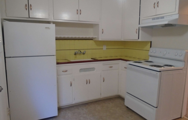 340-350 Callan Ave