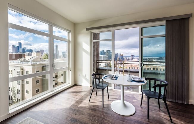 2 beds, 2 baths, 907 sqft, $3,850, Unit 607