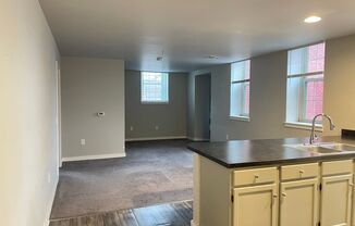 1 bed, 1 bath, 822 sqft, $1,150, Unit 204