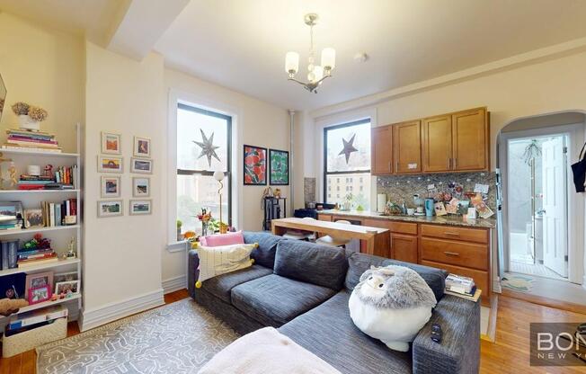 1 bed, 1 bath, $4,150, Unit 83