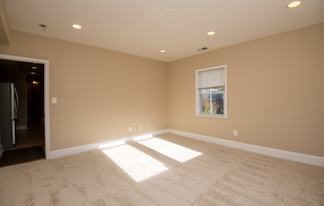1668 TRINIDAD AVE NE