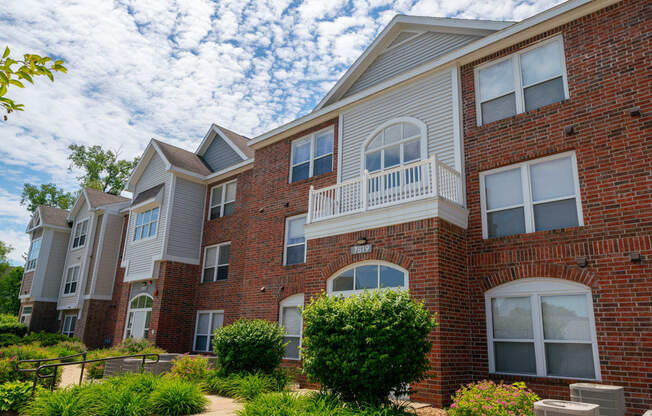 Exterior Front of Building at Canal 2 Apartments, Lansing, 48917