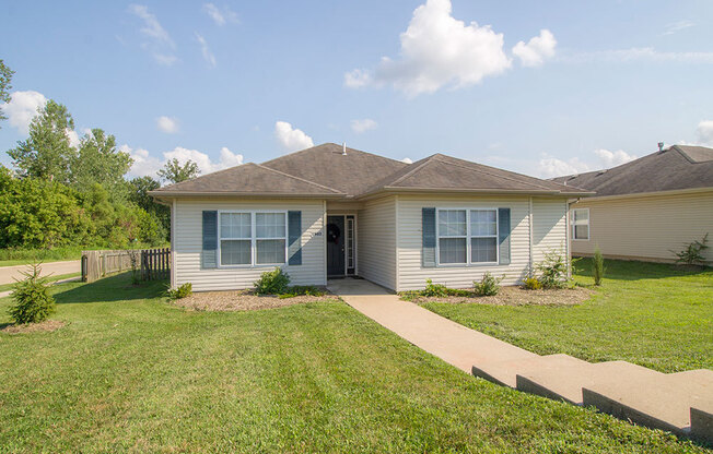 Cute 3 bedroom home w/ fenced yard