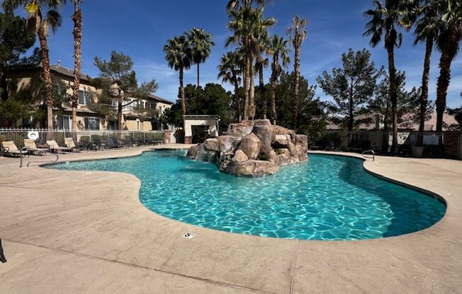 3 Bedroom Condo - Gated - Summerlin - Detached Garage- New Carpet