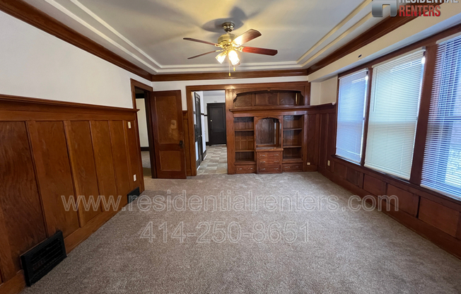 2742 N 40 ST