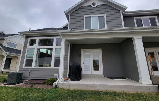 Gorgeous Home!!