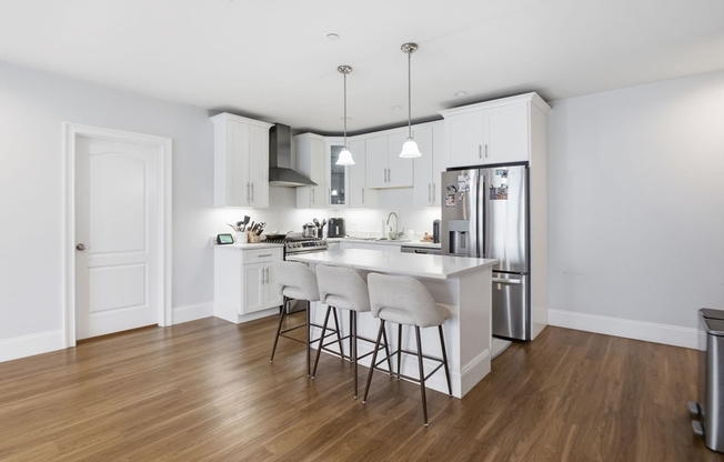 2 beds, 2 baths, 1,222 sqft, $4,950, Unit 27