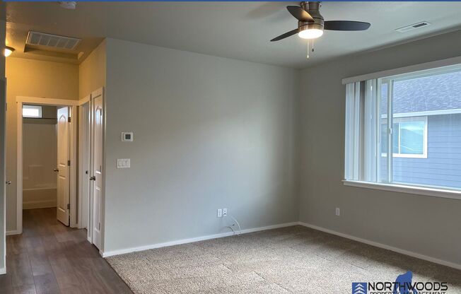 2 beds, 1 bath, $1,575