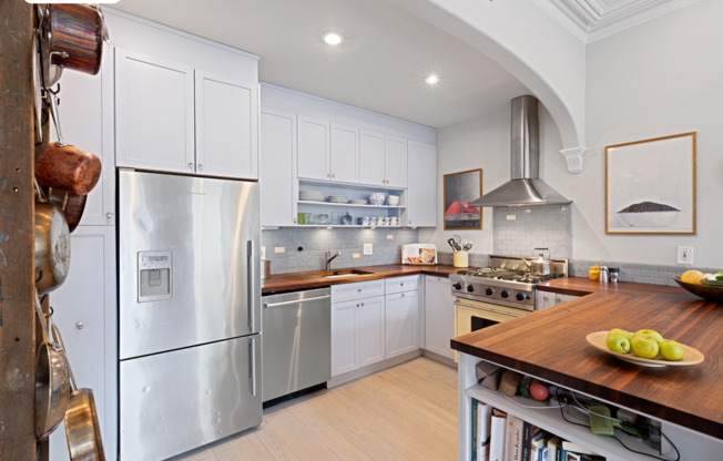 75 WILLOUGHBY AVE