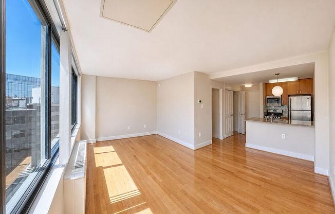 Studio, 1 bath, 440 sqft, $2,700, Unit 1006