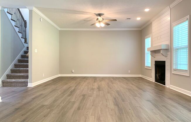 1247 Highgrove Ln