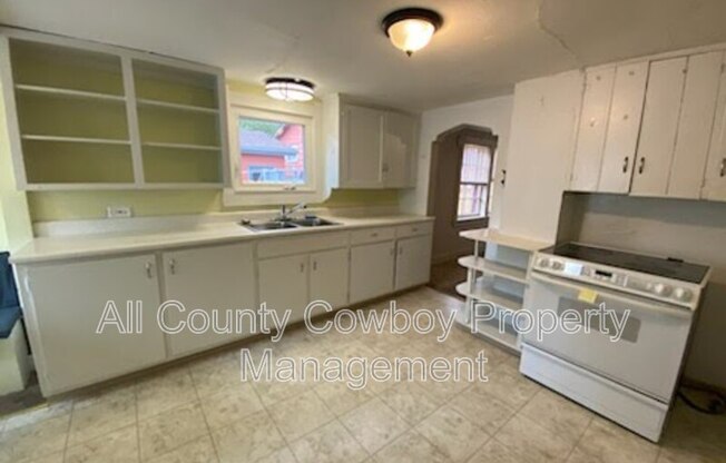 706 S. 16th St