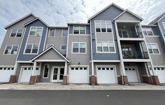 Modern 1-Bedroom Apartment with Stylish Finishes & Private Patio