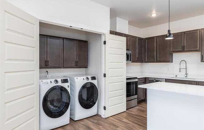 Vicinity Horn Rapids Model Kitchen with Laundry Closet