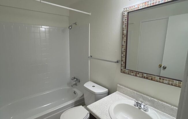 1 bed, 1 bath, 560 sqft, $850, Unit A-306