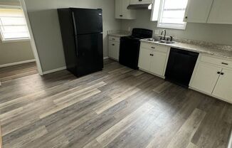 2 beds, 1 bath, $775