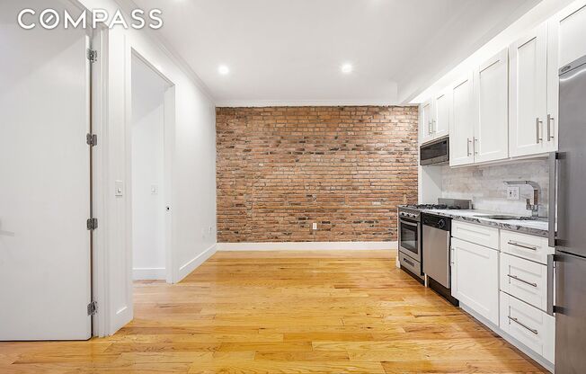 145 W 4 ST