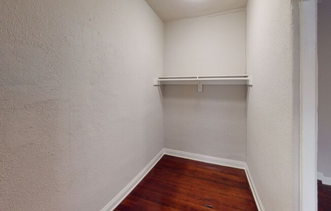Studio, 1 bath, 400 sqft, $1,645, Unit 524-202