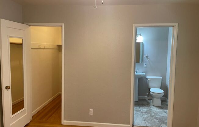 One-bed one-bath apartment for rent in a quiet Midtown neighborhood