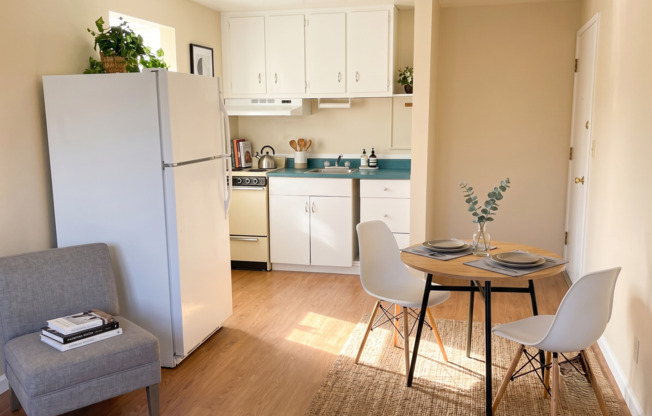 1 bed, 1 bath, $1,455, Unit 11
