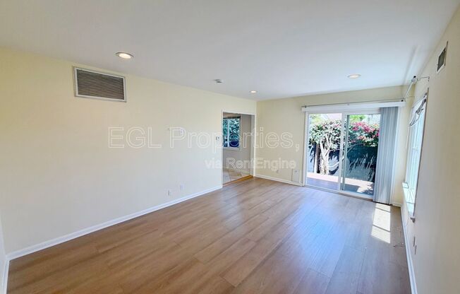 1287 COCHRAN AVE