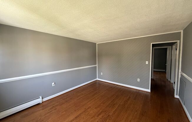 6008 1/2 BURGESS AVE