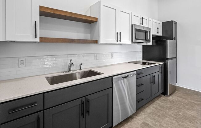 Studio, 1 bath, 444 sqft, $1,075, Unit 3201