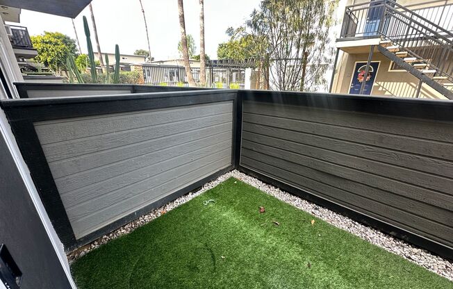 2 beds, 1 bath, 900 sqft, $2,650, Unit 0091