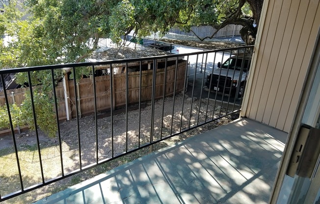Studio, 1 bath, 450 sqft, $710, Unit *526