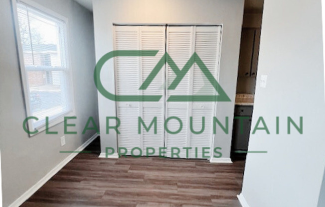2 beds, 1 bath, 980 sqft, $1,275, Unit 81