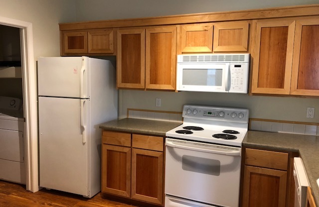 2 beds, 2 baths, $1,995