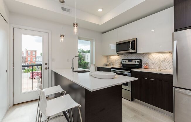 1 bed, 1 bath, 650 sqft, $1,495, Unit 1233 - B