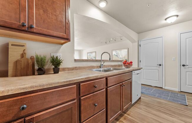 2 beds, 2 baths, 1,200 sqft, $1,545, Unit 300