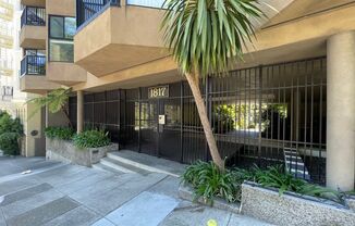 1817 California Street #2P