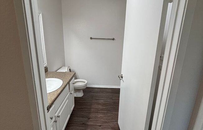 1 bed, 1 bath, 750 sqft, $2,220, Unit 1804