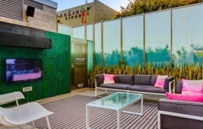 1 bed, 1 bath, 858 sqft, $4,545, Unit 1403