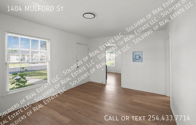 1404 MULFORD ST