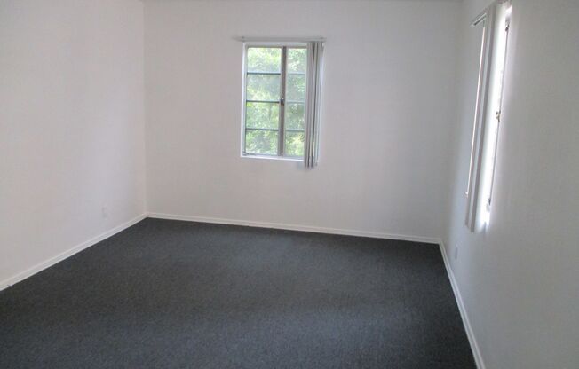 530 GLENROCK AVE.