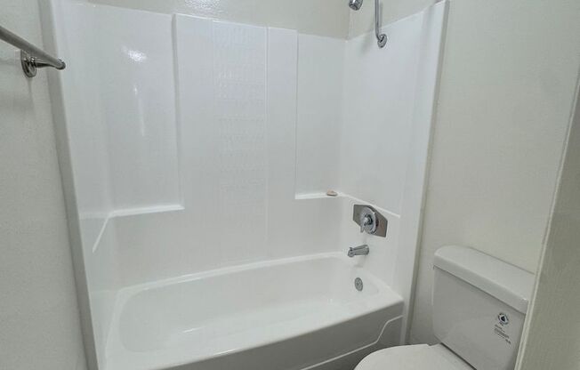 1 bed, 1 bath, 713 sqft, $2,075, Unit A113