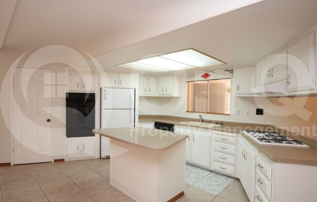 8935 E FAIRWAY BLVD