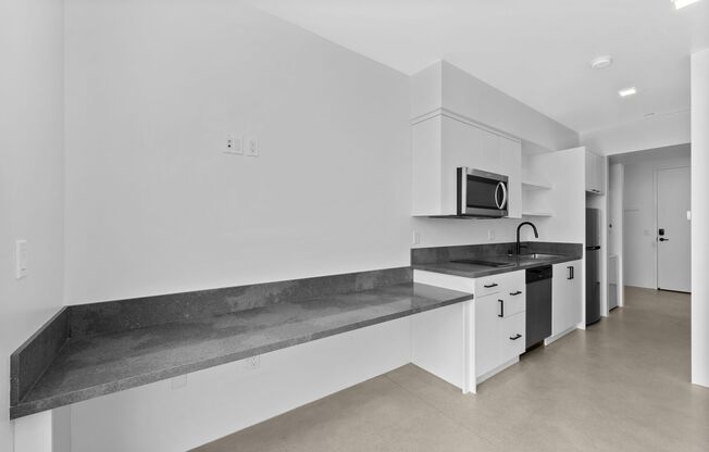 Studio, 1 bath, 353 sqft, $2,250, Unit Unit 22